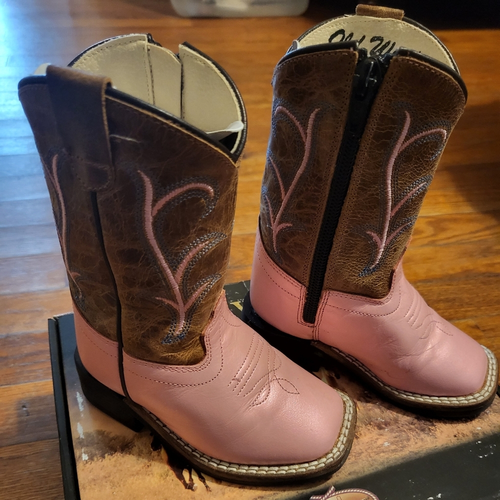 *EUC Pink Cowgirl Boots - Picture 3 of 6